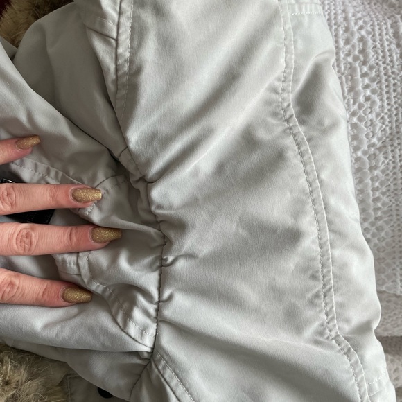 Authentic Canada Goose Kensington  Parka, colour: off white  
Size: XSmall - Picture 15 of 16